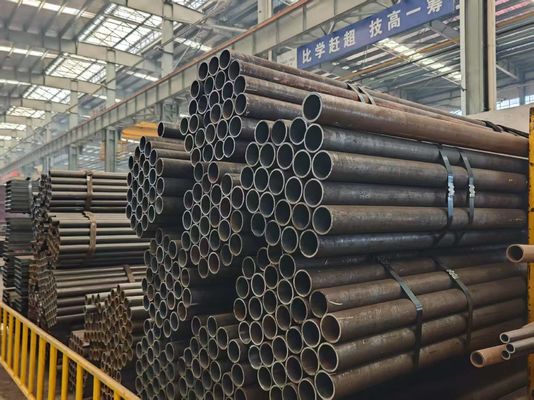 उच्च तापमान अनुप्रयोगों के लिए अनुकूलित लंबाई और दीवार मोटाई के साथ औद्योगिक ग्रेड कार्बन स्टील बॉयलर ट्यूब