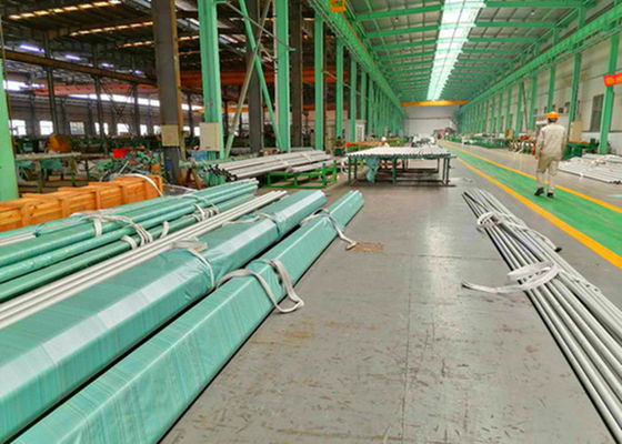Astm A213 निर्बाध स्टेनलेस ट्यूब / निर्बाध स्टेनलेस स्टील पाइप 38.1 मिमी - 101.6 मिमी