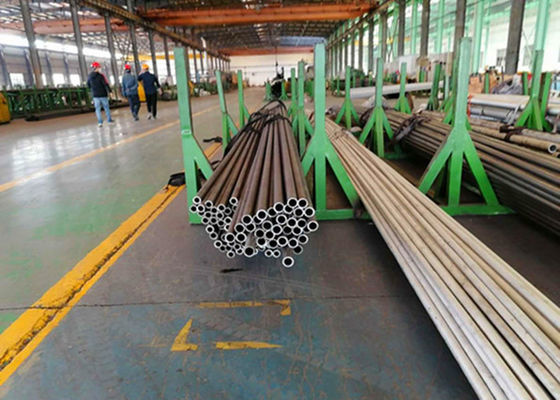 लंबे स्टेनलेस स्टील निर्बाध पाइप उच्च कठोरता एएसटीएम A312 ASME SA312