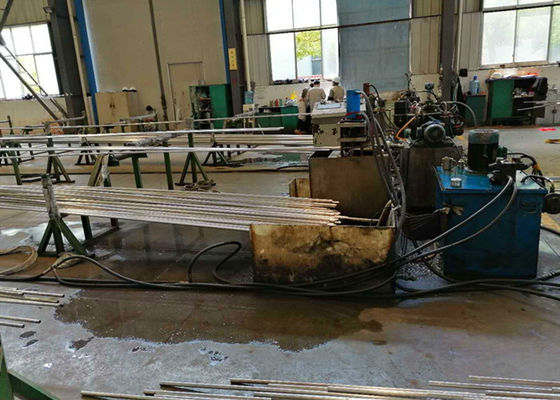 निकल मिश्र धातु अचार स्टेनलेस स्टील पाइप ASME SB677 ASTM B674 UNS N08904 904L