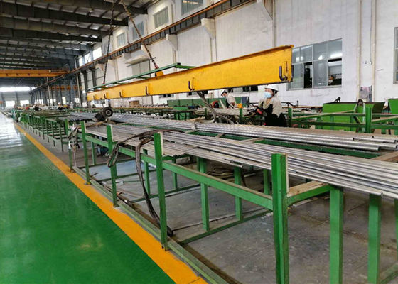निर्बाध एसएस पाइप गर्म खत्म Astm A269 Ast3 A312 A312m Astm A511 A511m पेट्रो रसायन