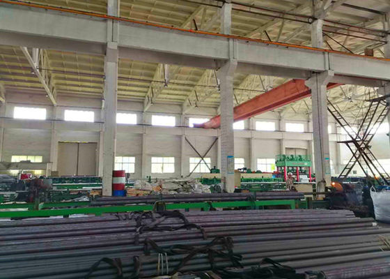 निर्बाध एसएस पाइप गर्म खत्म Astm A269 Ast3 A312 A312m Astm A511 A511m पेट्रो रसायन