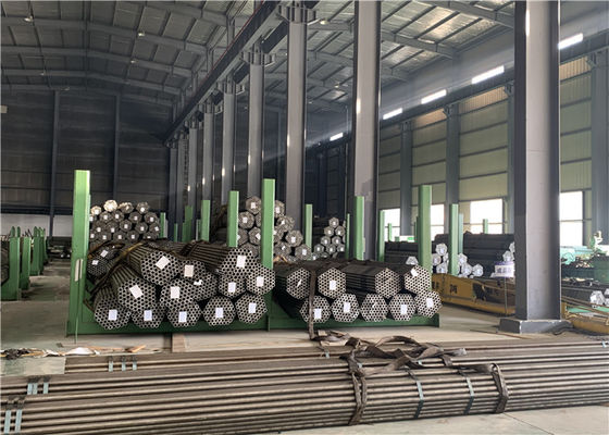 ASTM A179 T92 लो कार्बन स्टील ट्यूब ब्राइट एनील्ड सतह का इलाज किया जाता है: